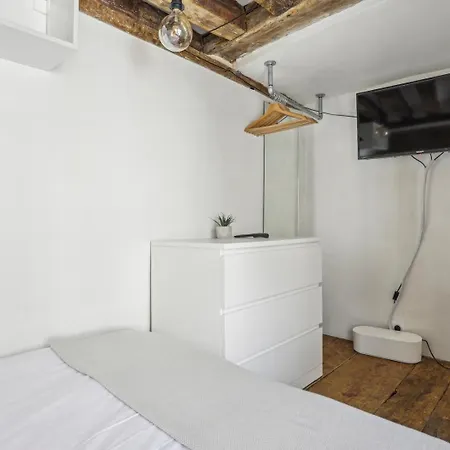 Apartment Bnbnook - Prime 1br: Explore Louvre & Notre-dame